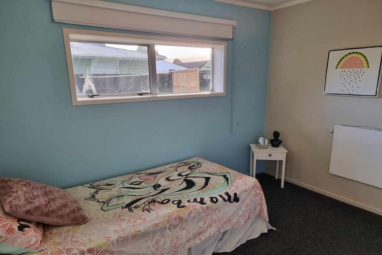 Photo of property in 2/16a Ranfurly Street, Trentham, Upper Hutt, 5018