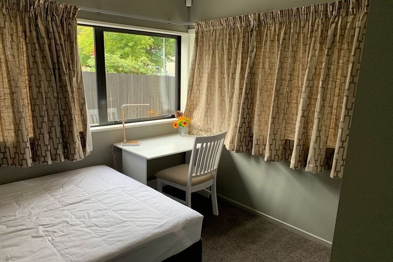 Photo of property in 60 Creyke Road, Ilam, Christchurch, 8041