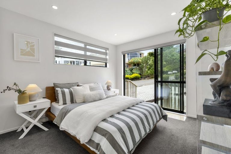 Photo of property in 17a Constable Lane, West Harbour, Auckland, 0618