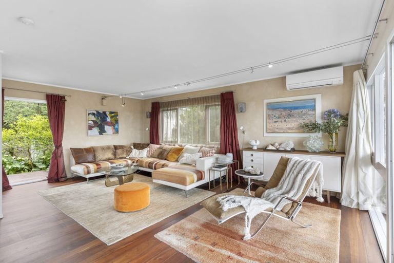 Photo of property in 33 Gretel Place, Hillcrest, Auckland, 0627