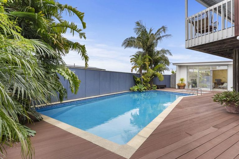 Photo of property in 33 Gretel Place, Hillcrest, Auckland, 0627