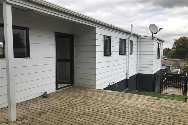 Photo of property in 2/48 Bellfield Road, Opaheke, Papakura, 2113