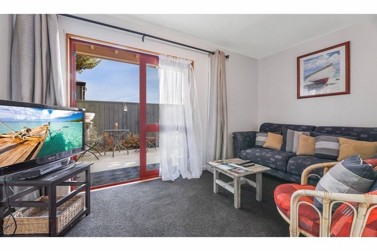 Photo of property in 5h Church Street, Akaroa, 7520