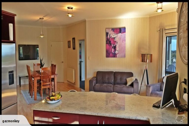 Photo of property in 27a Shelter Grove, Frankleigh Park, New Plymouth, 4310