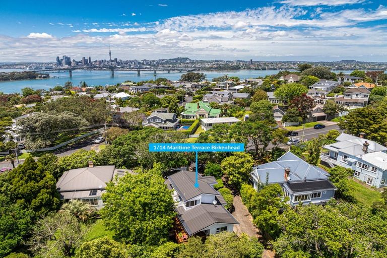 Photo of property in 1/14 Maritime Terrace, Birkenhead, Auckland, 0626