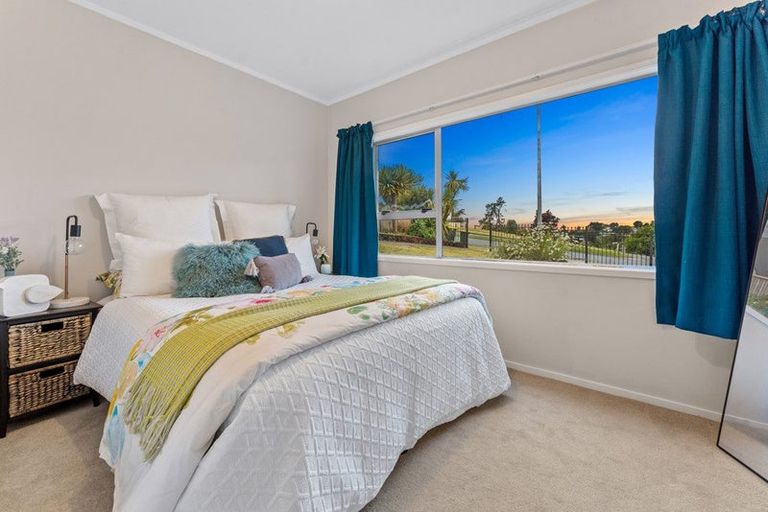 Photo of property in 94 Glencoe Road, Browns Bay, Auckland, 0630