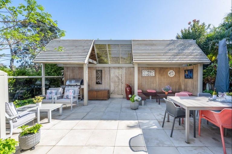 Photo of property in 24 Clovelly Road, Bucklands Beach, Auckland, 2012