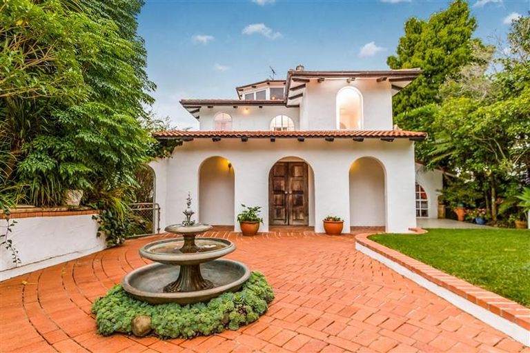 Photo of property in 35 Tawini Road, Titirangi, Auckland, 0604