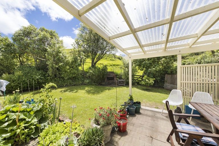 Photo of property in 18 Marshall Road, Hunterville, 4730