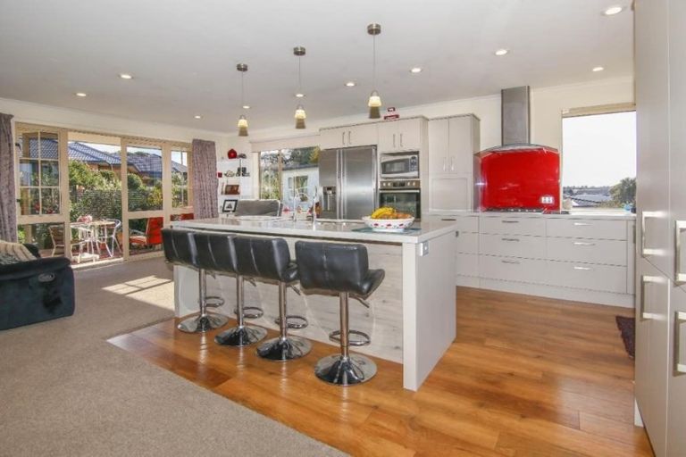 Photo of property in 10 Coutts Place, Mapua, 7005