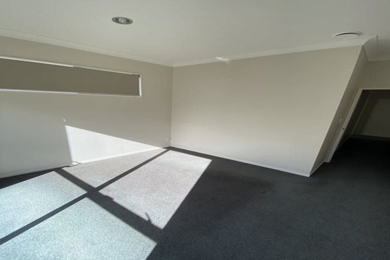 Photo of property in 12 Muirlea Drive, Flat Bush, Auckland, 2016