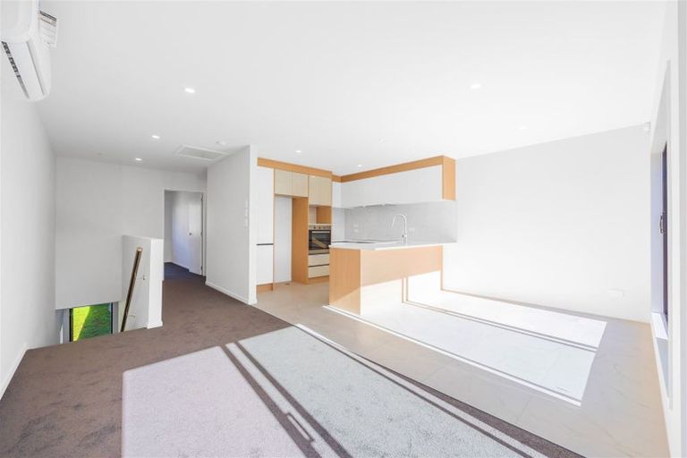 Photo of property in 15 Korokio Lane, Henderson, Auckland, 0612