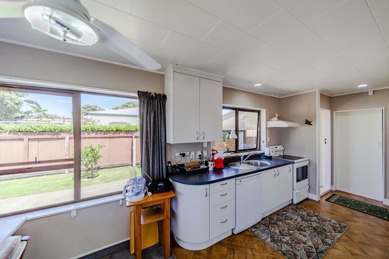 Photo of property in 32 O'dowd Road, Taradale, Napier, 4112