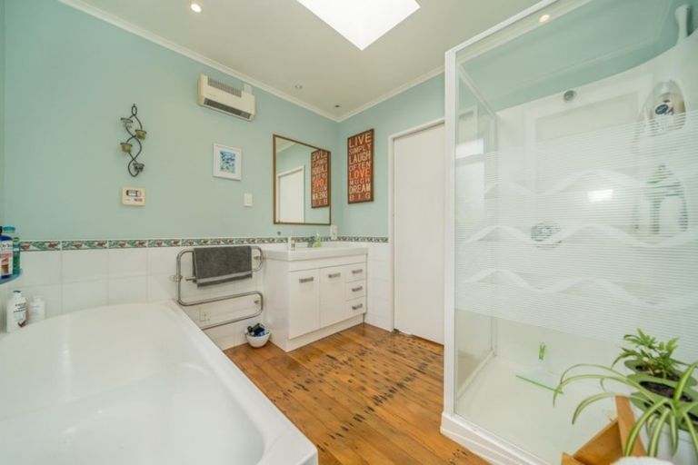 Photo of property in 31 Kashmir Avenue, Clouston Park, Upper Hutt, 5018