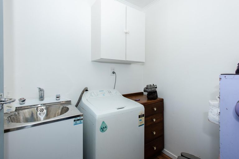 Photo of property in 33 Matthews Road, Tamarau, Gisborne, 4010