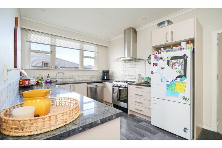 Photo of property in 289 Mcquarrie Street, Kingswell, Invercargill, 9812