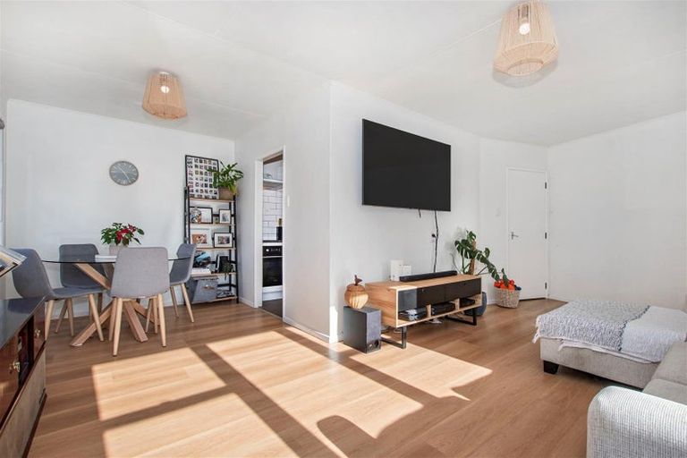 Photo of property in 28 Raewyn Street, Morningside, Whangarei, 0110