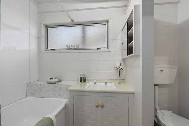 Photo of property in 501a Hibiscus Coast Highway, Orewa, 0931