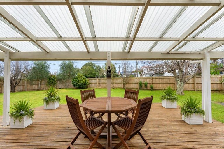 Photo of property in 57 Martin Road, Paraparaumu Beach, Paraparaumu, 5032