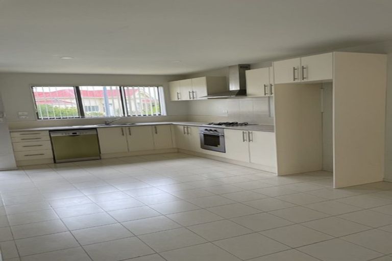 Photo of property in Albany Gardens, 23 Masons Road, Oteha, Auckland, 0632