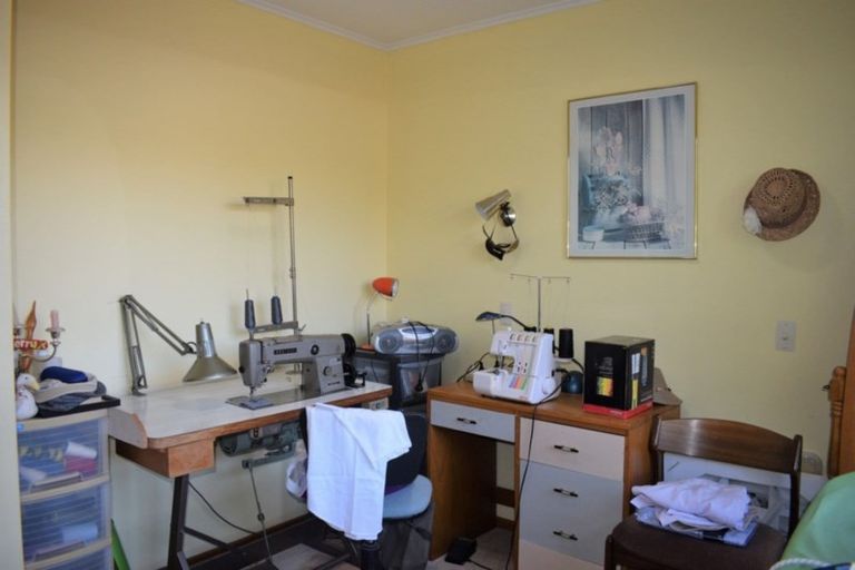 Photo of property in 27 Bell Street, Otaki, 5512