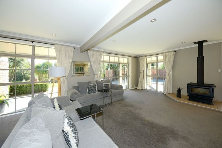 Photo of property in 68 Johns Road, Belfast, Christchurch, 8051