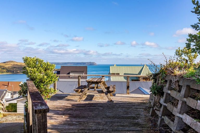 Photo of property in 6 Tregear Place, Camborne, Porirua, 5026