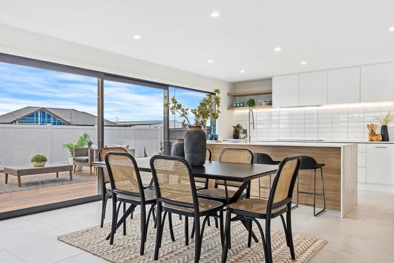 Photo of property in 4 Timara Crescent, Marshland, Christchurch, 8083