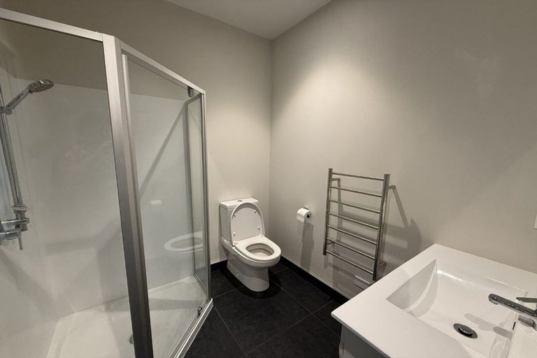 Photo of property in 28 Wautaiti Drive, Riverhead, 0820