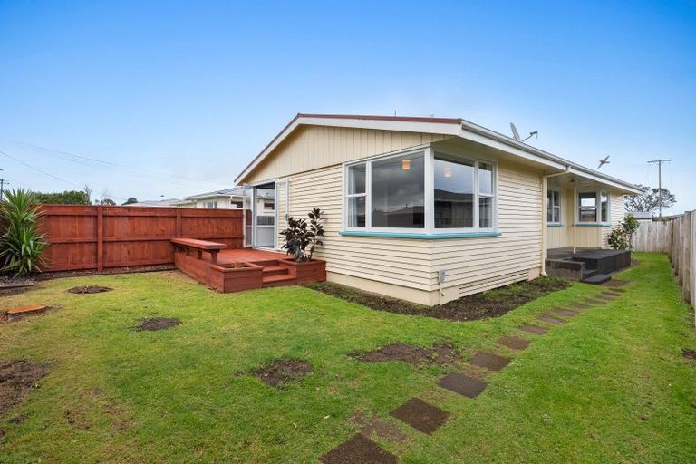 Photo of property in 9 Truby King Street, Merrilands, New Plymouth, 4312