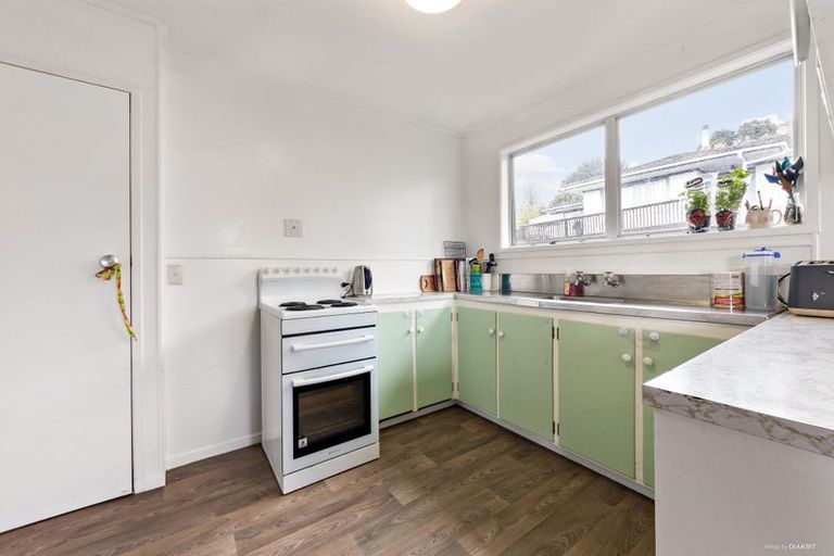 Photo of property in 9 Gallony Avenue, Massey, Auckland, 0614
