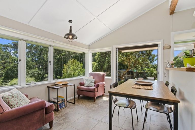 Photo of property in 1a Dysart Lane, Kumeu, 0891