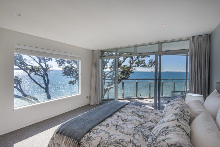 Photo of property in 67 Rothesay Bay Road, Rothesay Bay, Auckland, 0630
