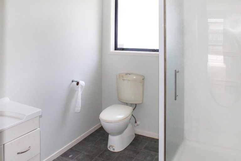 Photo of property in 68 Ruapehu Drive, Fitzherbert, Palmerston North, 4410