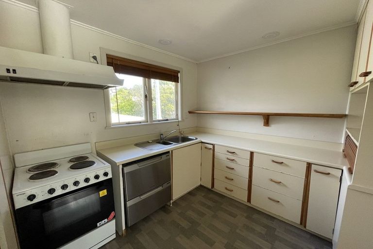 Photo of property in 68 Lake Road, Northcote, Auckland, 0627