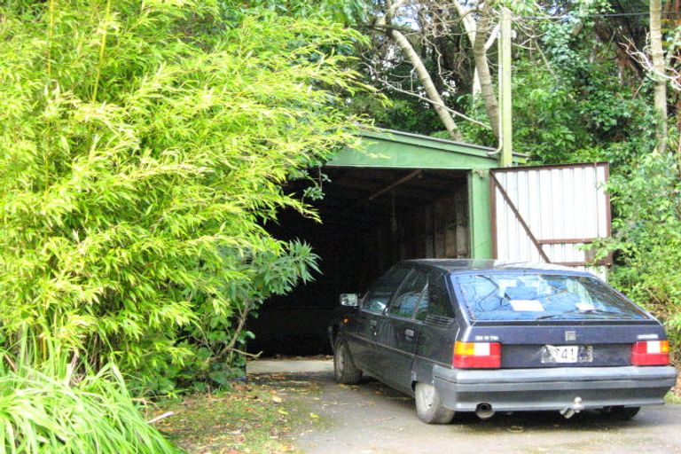 Photo of property in 28 Howard Street, Macandrew Bay, Dunedin, 9014