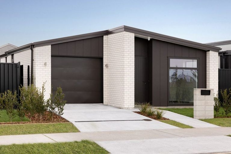 Photo of property in 75 Empire Crescent, Papamoa, 3118