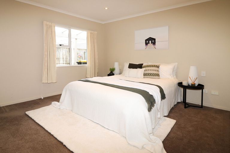 Photo of property in 28 Deller Drive, Carterton, 5713