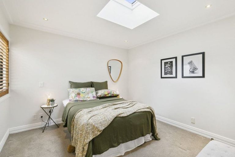 Photo of property in 15/22 Oriental Terrace, Oriental Bay, Wellington, 6011