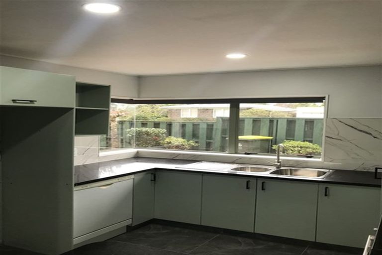 Photo of property in 2 Miles Avenue, Papatoetoe, Auckland, 2025