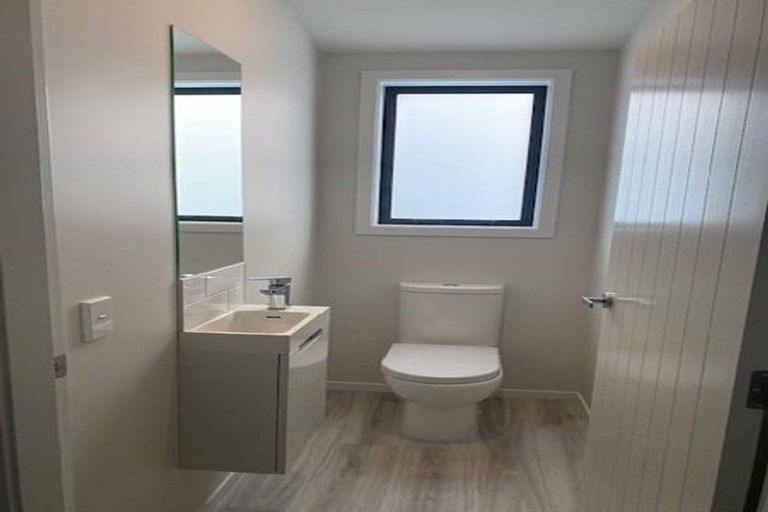 Photo of property in 1 Teiaroa Street, Waikanae, 5036