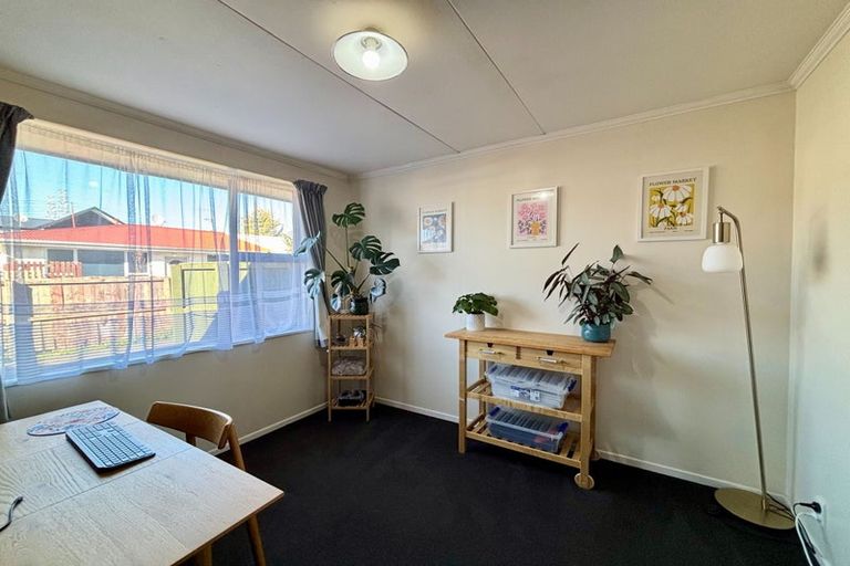 Photo of property in 3/5 Division Street, Riccarton, Christchurch, 8041