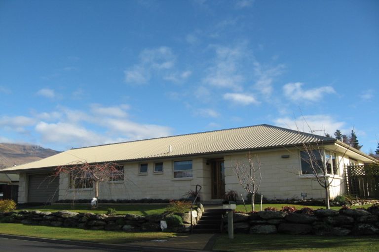 Photo of property in 30 Achilles Place, Wanaka, 9305