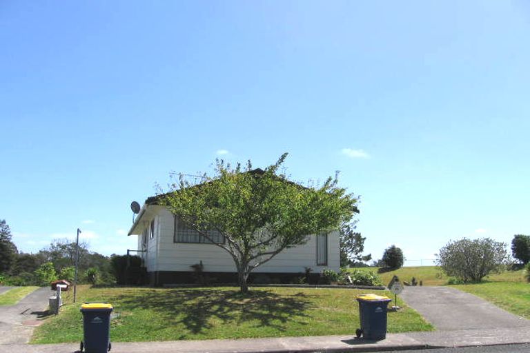 Photo of property in 45 Stott Avenue, Birkdale, Auckland, 0626