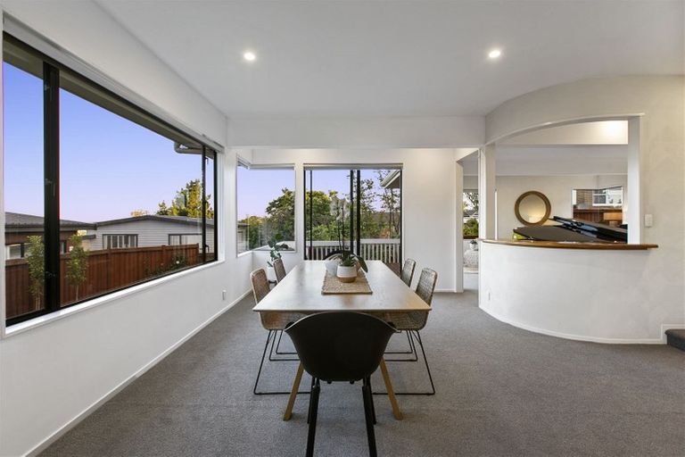 Photo of property in 2/77 East Coast Road, Castor Bay, Auckland, 0620