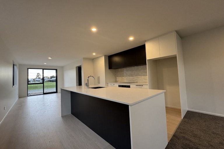 Photo of property in 20c Ruataniwha Avenue, Rangiora, 7400