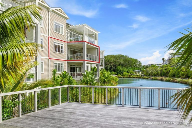 Photo of property in 77 Parkside Drive, Orewa, 0931