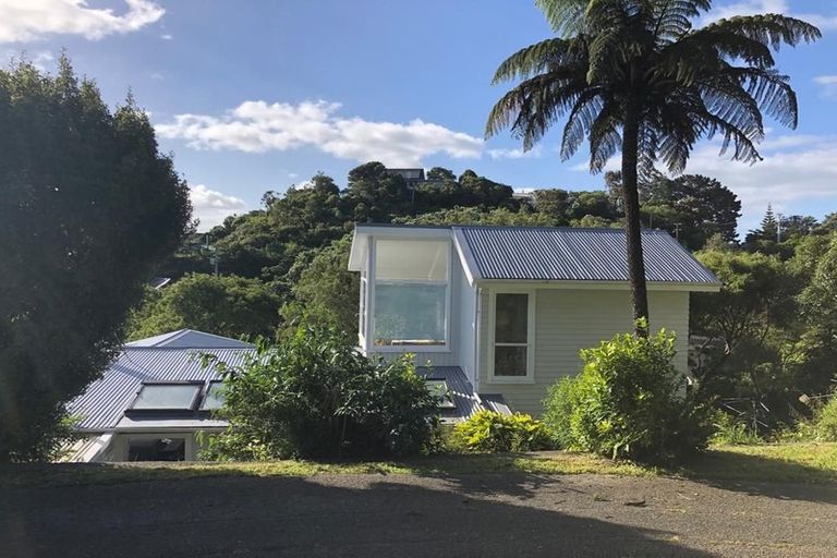 Photo of property in 24 Ngaumatau Road, Point Howard, Lower Hutt, 5013