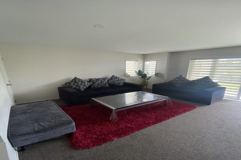 Photo of property in 11 Divide Loop, Takanini, 2112