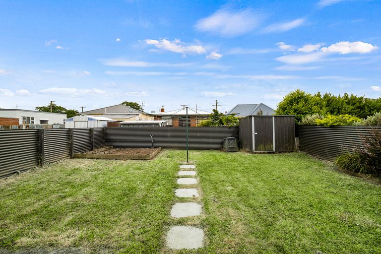 Photo of property in 272 Oxford Street, South Dunedin, Dunedin, 9012